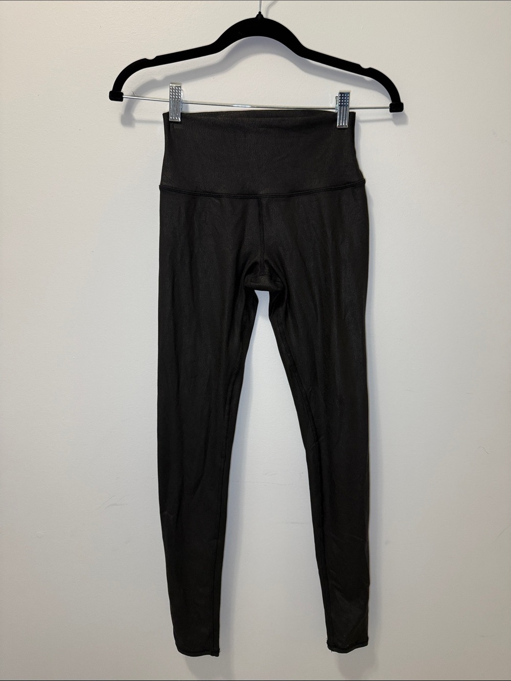 ALO Yoga High-Waist Black Leggings